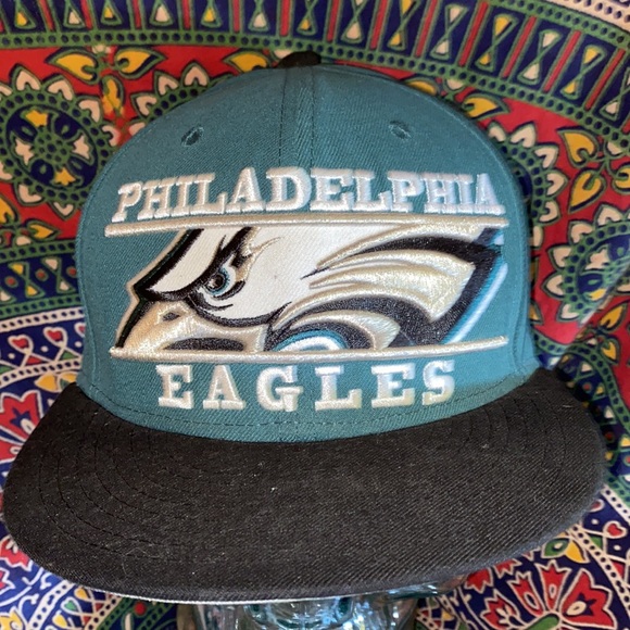 Classic New Era Philadelphia Eagles fitted hat. 7 1/8. - Picture 4 of 13